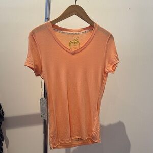 NWT Organic Cotton & Bamboo Peachy V-Neck Women's Top - small